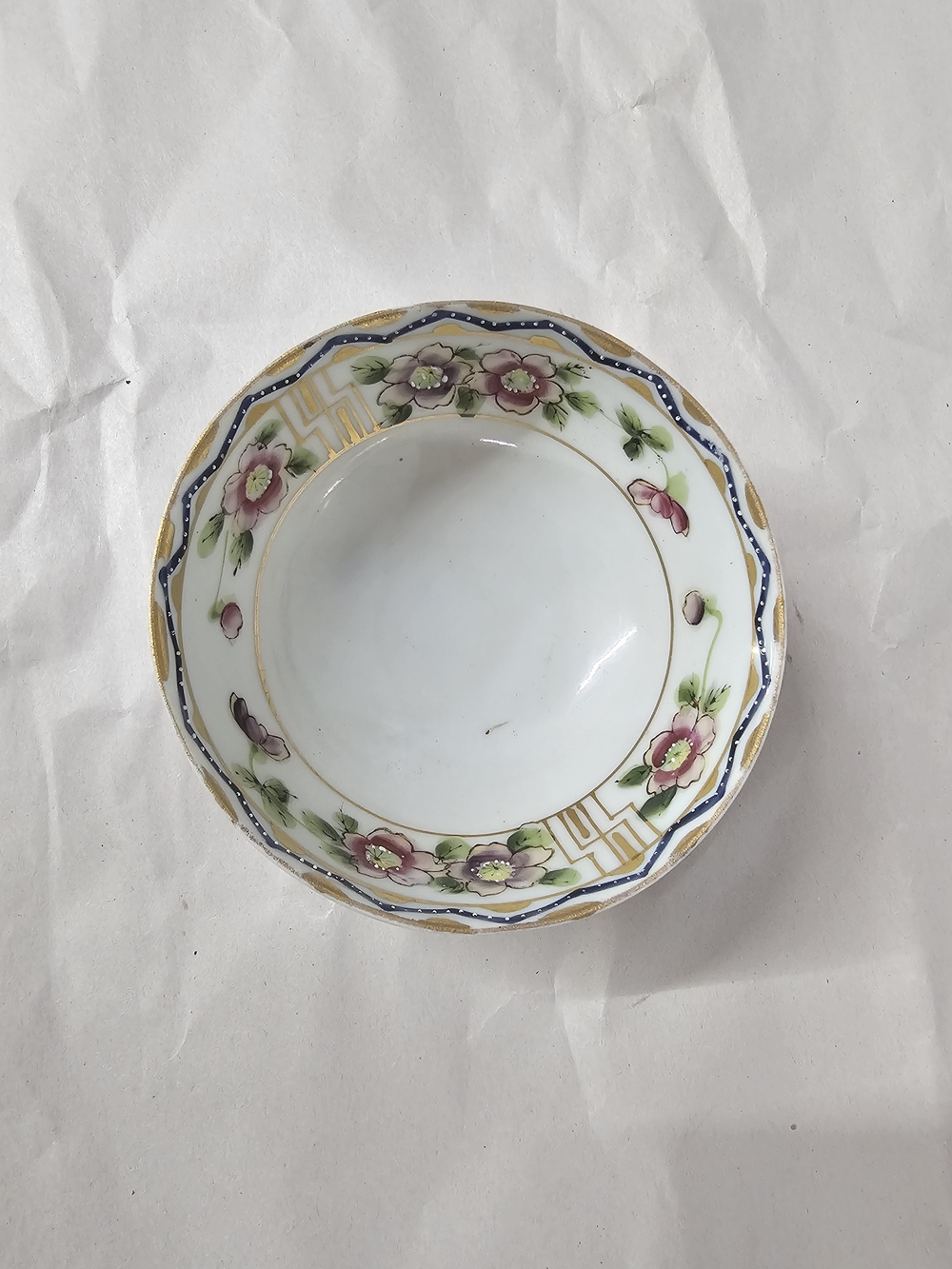 Antique Japanese Export Porcelain 3-Footed Candy Bowl - Hand-Painted Gold Trim